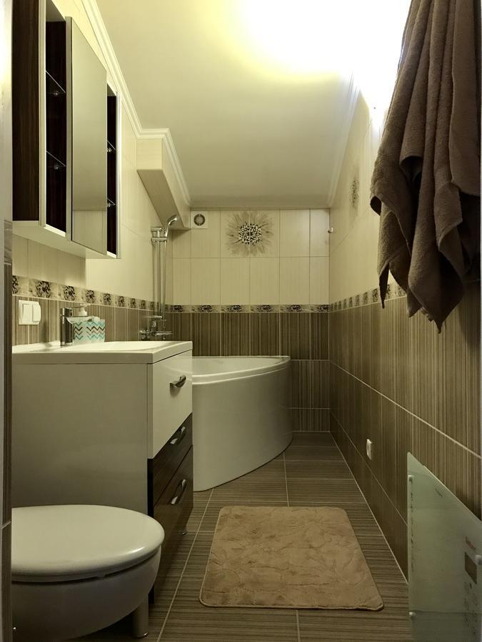 Panoramic View Top Floor Apartment In The City Center 무카체베 외부 사진