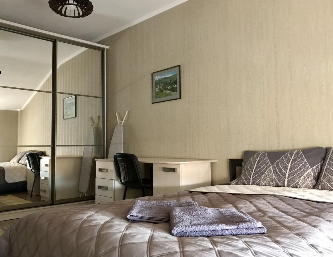 Panoramic View Top Floor Apartment In The City Center 무카체베 외부 사진