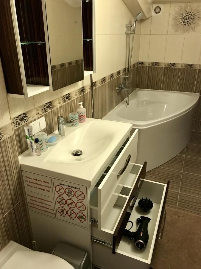 Panoramic View Top Floor Apartment In The City Center 무카체베 외부 사진